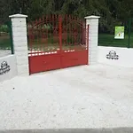 Climatisée Avec Piscine Privée Et Wi-fi à - Fr-1-616-525